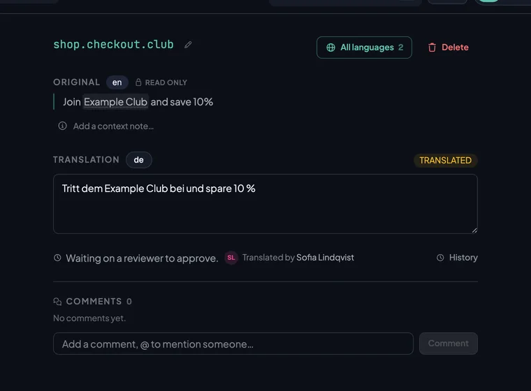 The key shop.checkout.club with the corrected German value Tritt dem Example Club bei und spare 10 % and no badge under it.